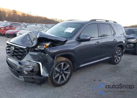 2025 Honda Pilot Touring z USA, uszkodzony, nr VIN 5FNYG1H78SB177552